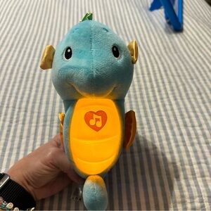 Fisher Price Ocean Wonders Soothe Glow Seahorse Blue Music Plush Toy Night Light